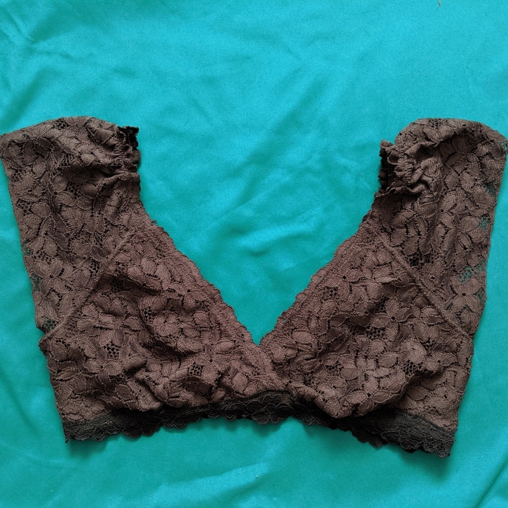*SOLD* Free People lace cap sleeve bralette NWOT - Picture 2 of 3